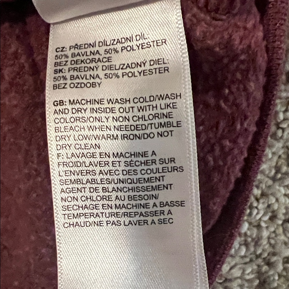 The North Face Burgundy Pullover Hoodie - Picture 5 of 8